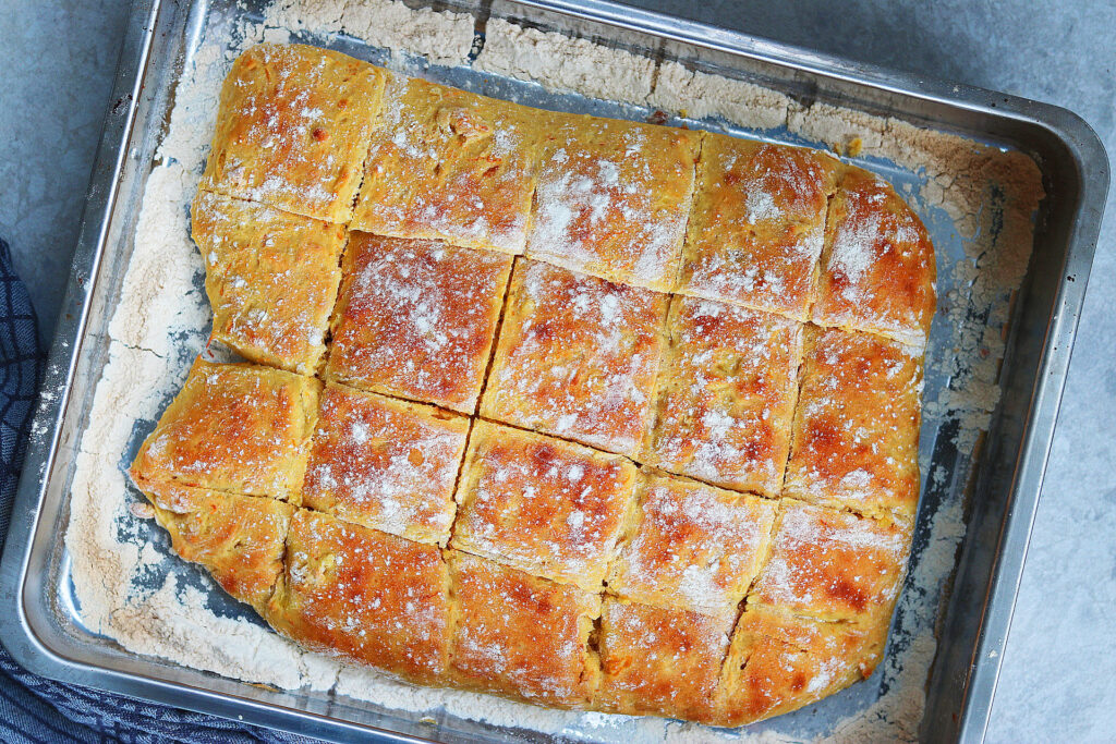Rotfruktsbröd i långpanna – bröd till soppa
