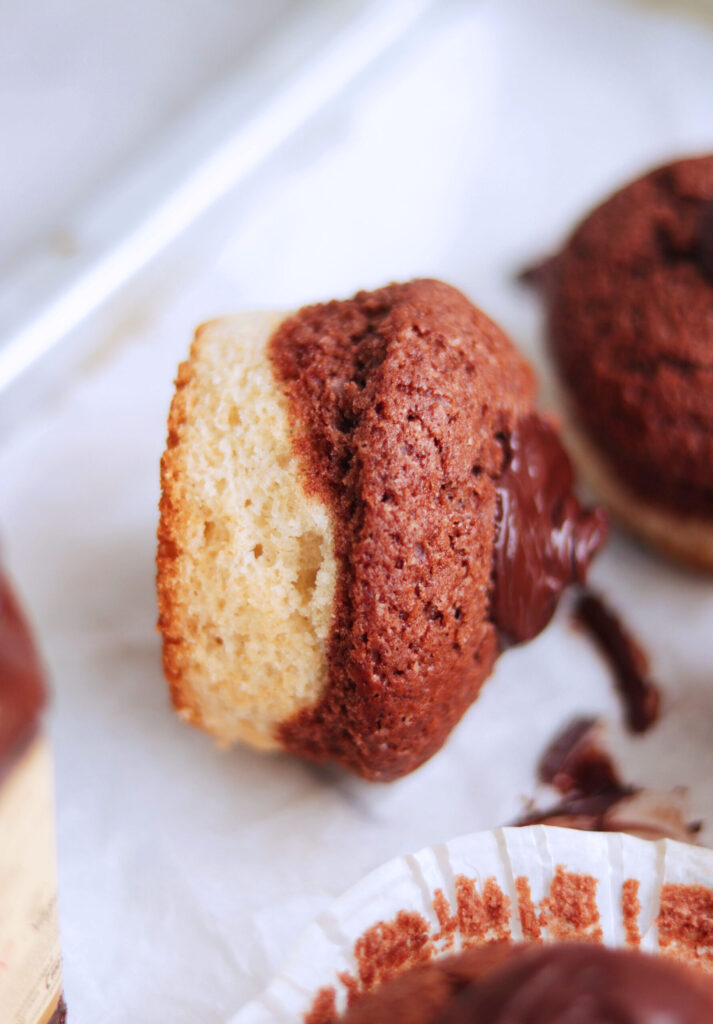 Veganska ballerinamuffins med nougatfyllning